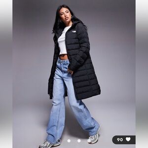 The North Face 550 long insulated Parka puffer coat black size S